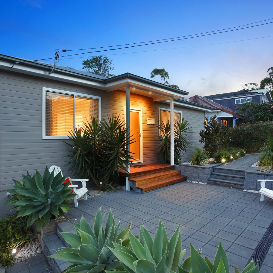 7 Bennett Street, Dee Why - Front facade